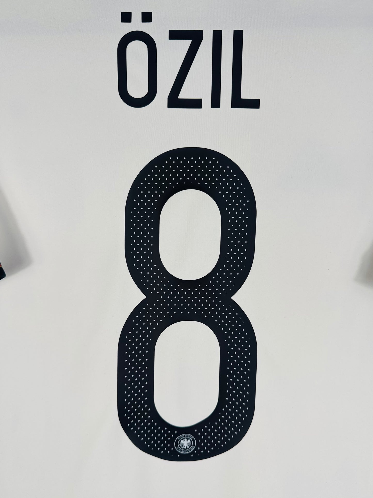 Flocage officiel arrière Özil 8 - Maillot Allemagne 2015-2016 Domicile