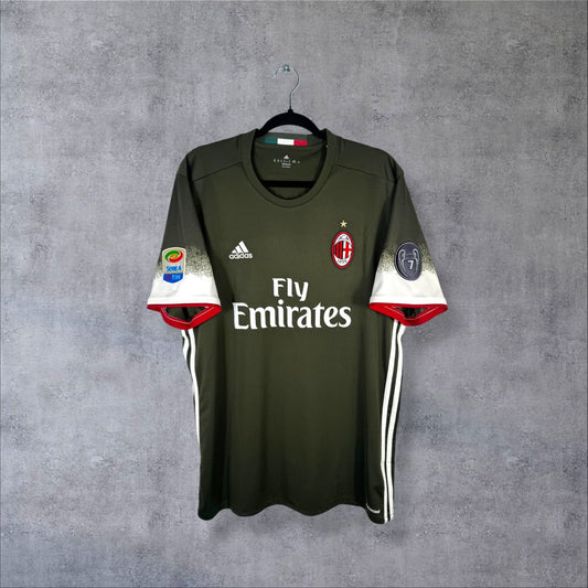 Maillot AC Milan third 2016-2017 adidas de face, vert kaki, sponsor Fly Emirates