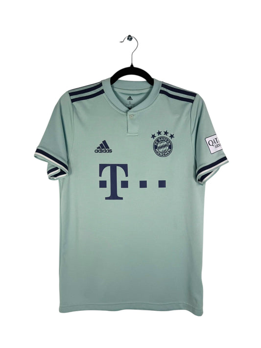 Maillot Bayern Munich 2018‑2019 extérieur Adidas vue avant écusson et sponsor