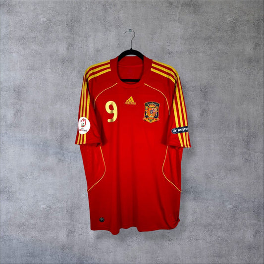 Maillot Espagne domicile 2008 adidas de face, bandes jaunes et 9 doré sur la poitrine