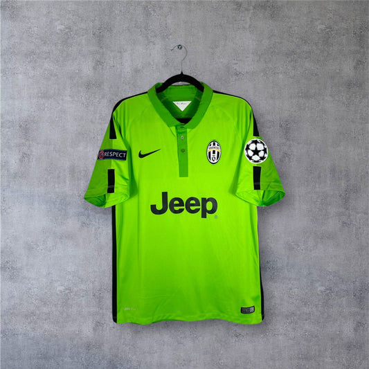 Vue de face du maillot Juventus Third 2014/15 vert fluo avec bande noire latérale.