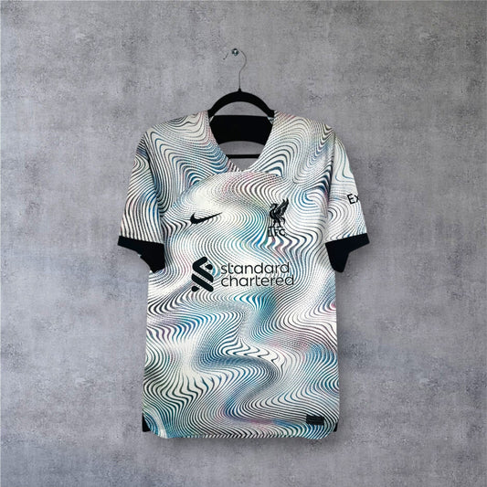 Maillot Liverpool 2022-2023 extérieur Luis Díaz Nike vue avant logo et sponsor