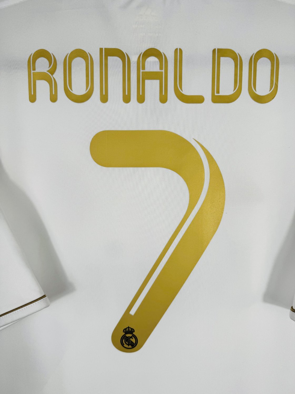 Détail de la typographie du flocage sur le numéro 7 de Cristiano Ronaldo