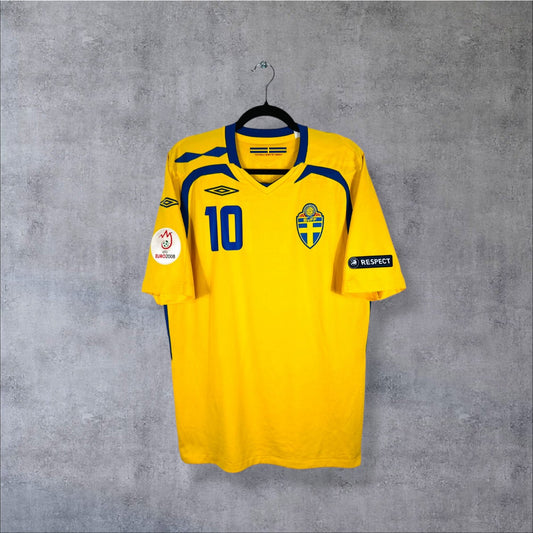 Maillot authentique Suède 2008 Domicile Umbro jaune vue de face