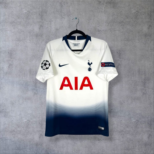 Face du maillot Tottenham 2018-2019 domicile Nike blanc avec sponsor AIA et dégradé navy