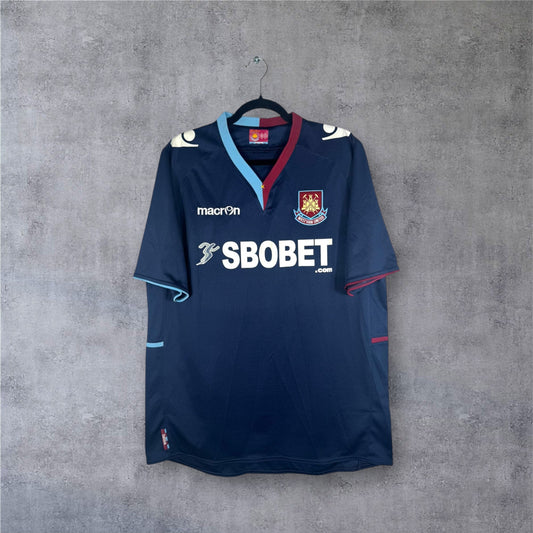 Vue de face du maillot West Ham Extérieur 2012/13 bleu marine Macron.