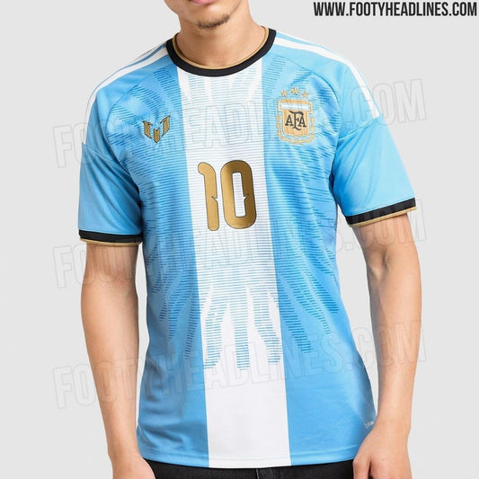 Le maillot d'adieu de Messi en photos réelles : il est déjà en boutique (photo Footy Headlines)