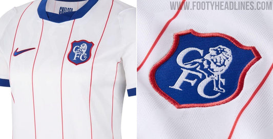 Photos officielles : le troisième maillot de Chelsea 2026-2027 en blanc rayé rouge (photo Footy Headlines)