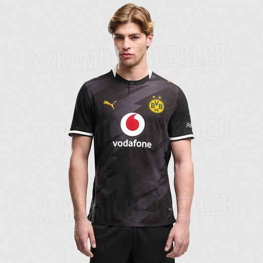 Fuite : le maillot extérieur du Borussia Dortmund 2026-2027 (photo Footy Headlines)