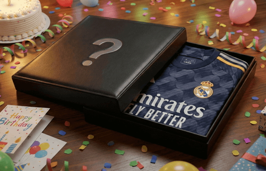 Idée cadeau anniversaire homme foot box mystere