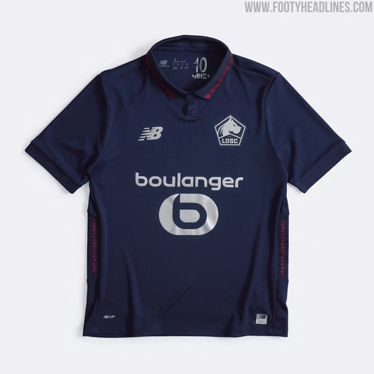 Troisieme maillot LOSC Lille 2026-2027 New Balance bleu nuit fleur de lys (photo Footy Headlines)