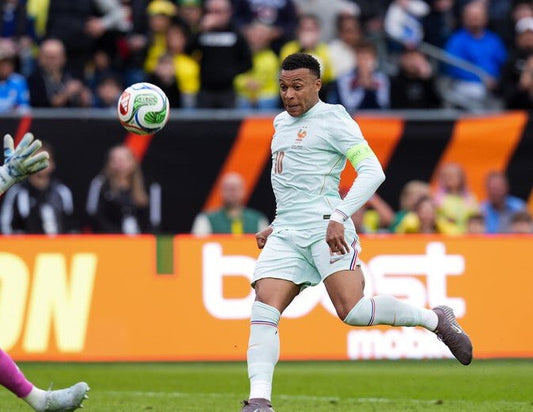 France - Brésil : Notre avis sur le nouveau maillot extérieur 2026 porté en match !