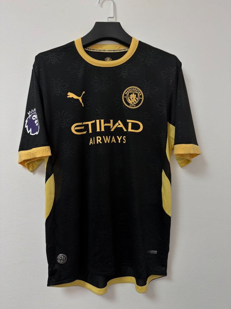 Maillot extérieur Manchester City 2026-2027 : noir et or, les abeilles de Manchester dévoilées à Hong Kong
