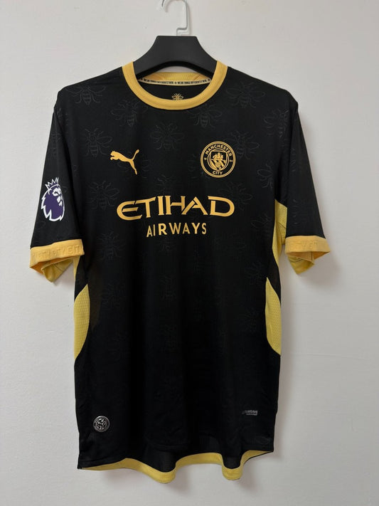 Maillot extérieur Manchester City 2026-2027 noir et or Puma (photo Footy Headlines)