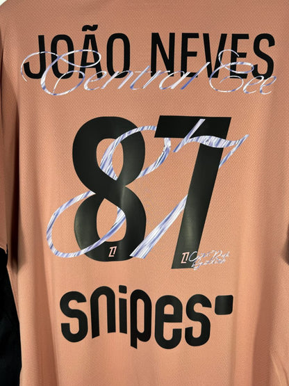 Detail flocage Joao Neves 87 signature Central Cee
