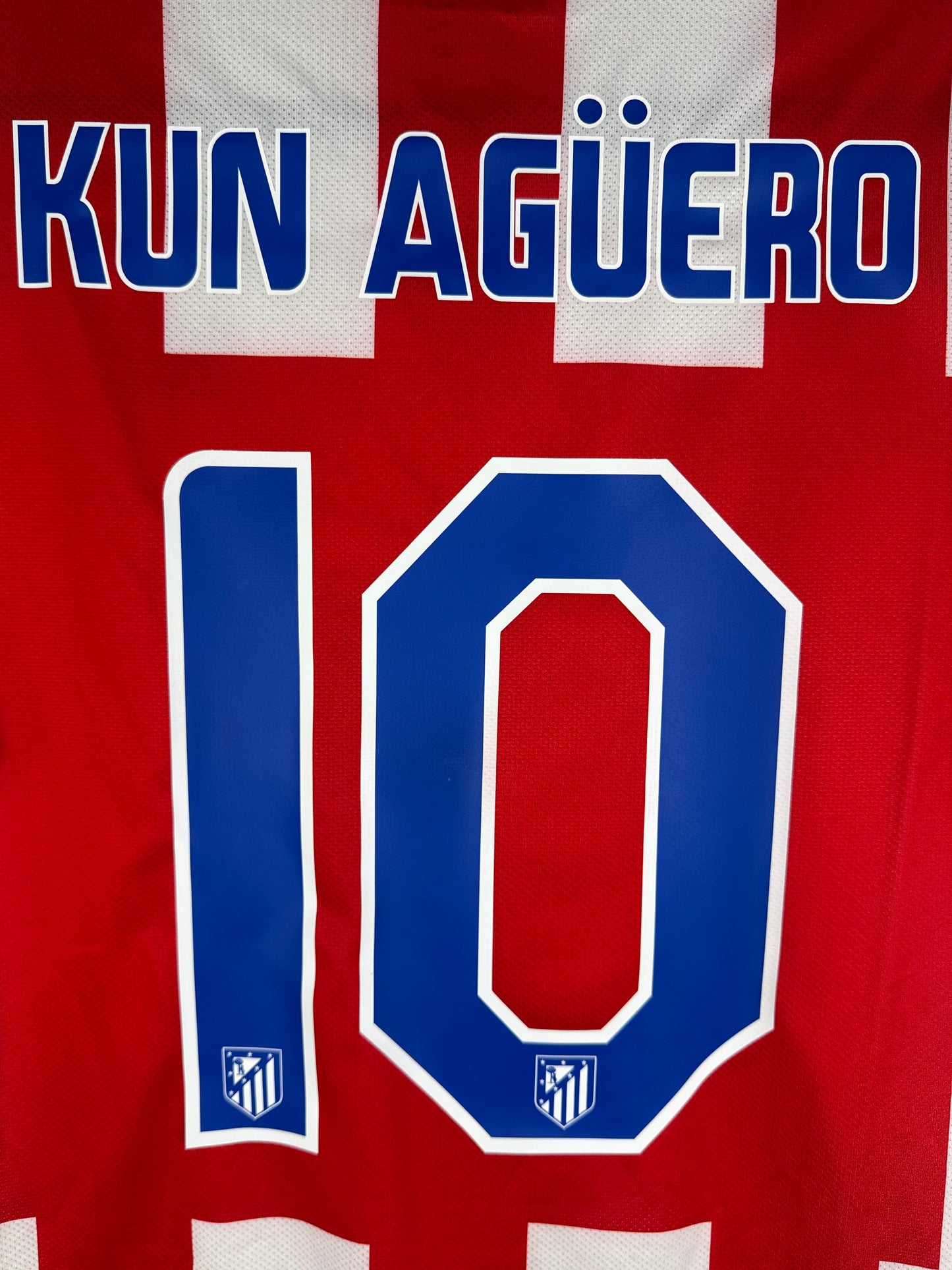 Maillot Atletico Madrid 2010-2011 Domicile - Kun Agüero N°10 (S)