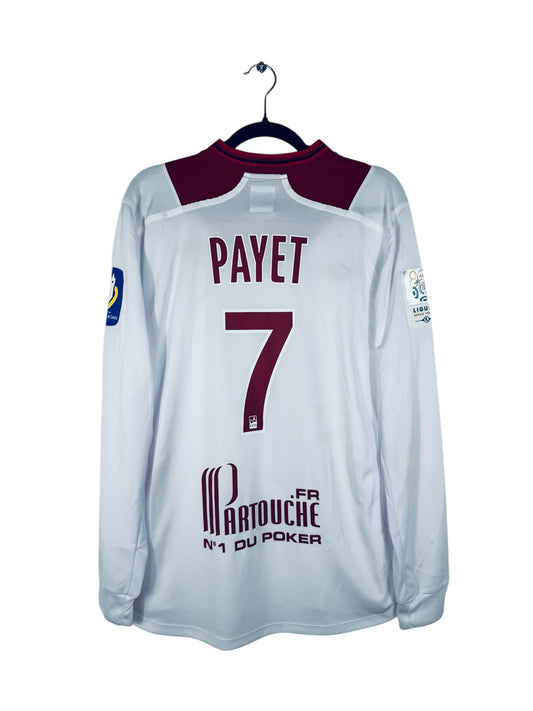 Vue arrière du maillot LOSC 2012-2013 Extérieur Umbro Payet n°7, porté.
