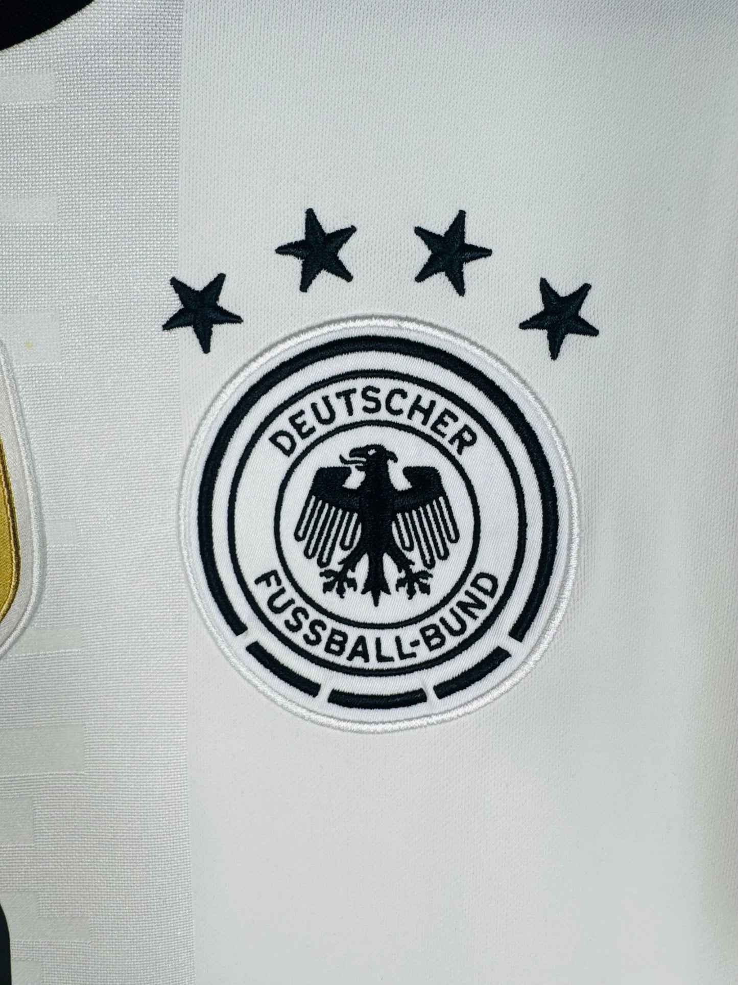 Détails du logo - Maillot Allemagne 2015-2016 Domicile Özil N°8