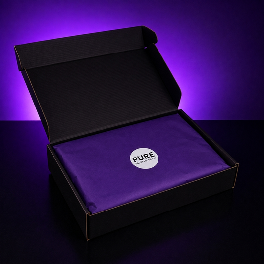 Rare Box ouverte — papier de soie violet scellé du sticker Pure Football Shirts