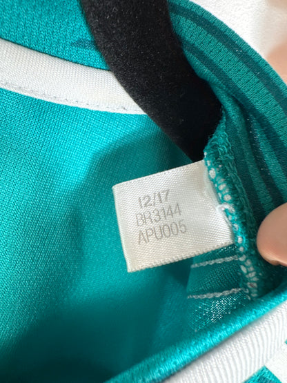 Étiquette interne Adidas code BR3144 certifiant l'authenticité du maillot de Marco Reus, taille M.