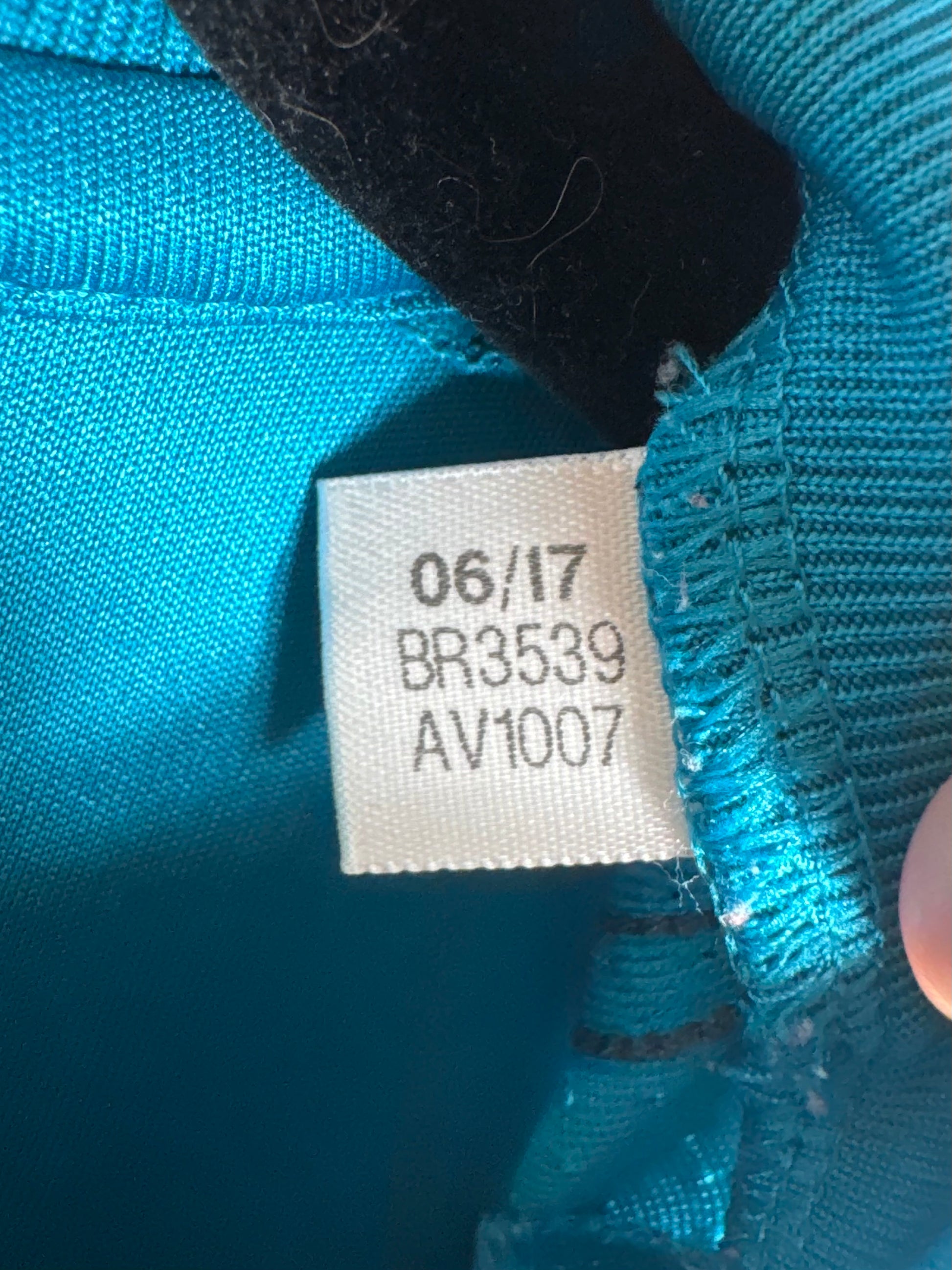 Étiquette interne Adidas code BR3539 certifiant l'authenticité du maillot Ronaldo.