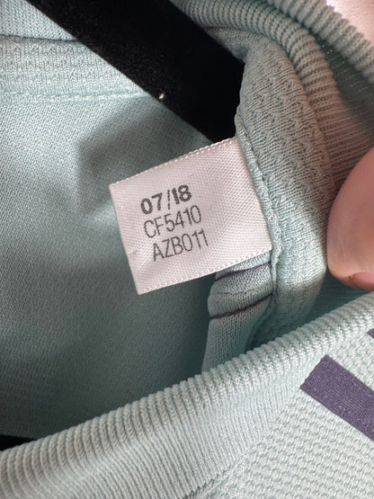 Étiquette interne Adidas code CF5410 certifiant l'authenticité du maillot Ribéry.