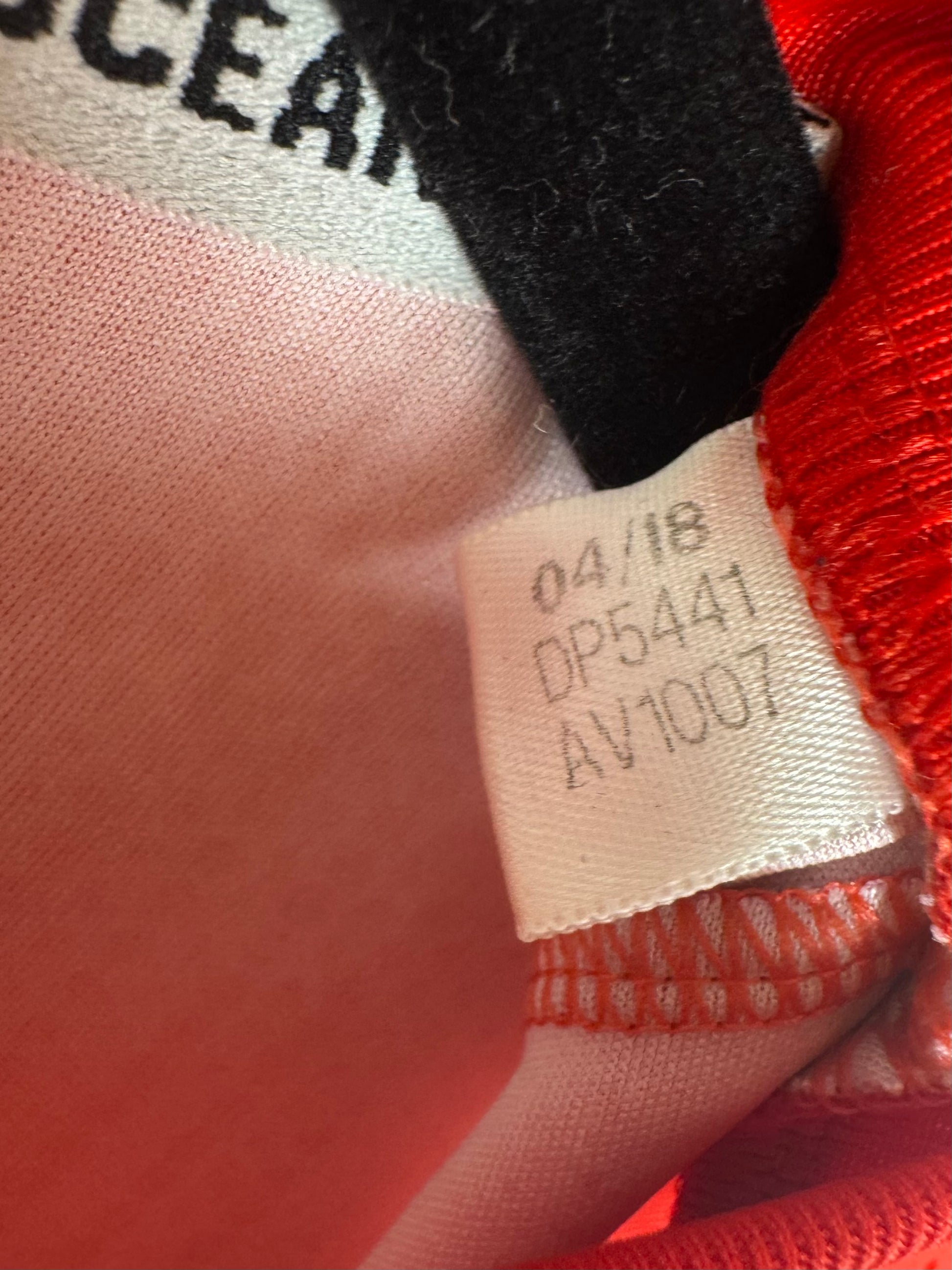 Étiquette interne Adidas code DP5441 certifiant qu'il s'agit bien d'une version Authentic Climachill.