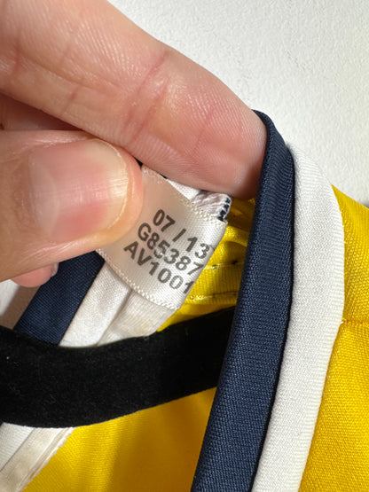 Étiquette interne Adidas code G85387 certifiant l'authenticité du maillot de James Rodríguez.