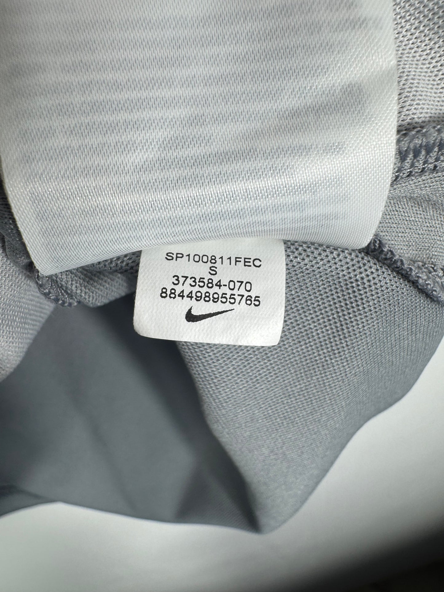 Étiquette interne Nike code 373584-070 certifiant l'authenticité du maillot Del Piero.