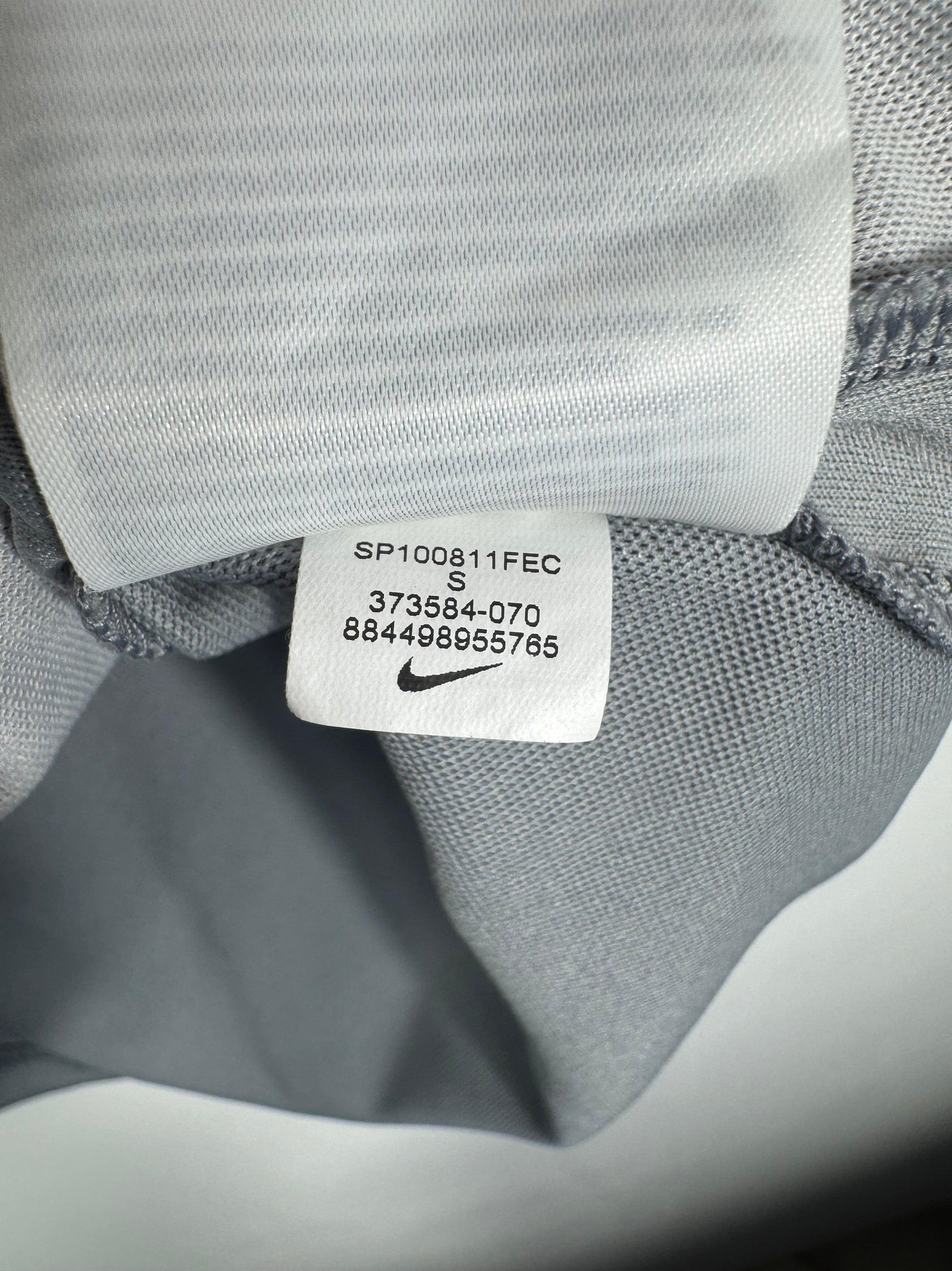 Étiquette interne Nike code 373584-070 certifiant l'authenticité du maillot Del Piero.