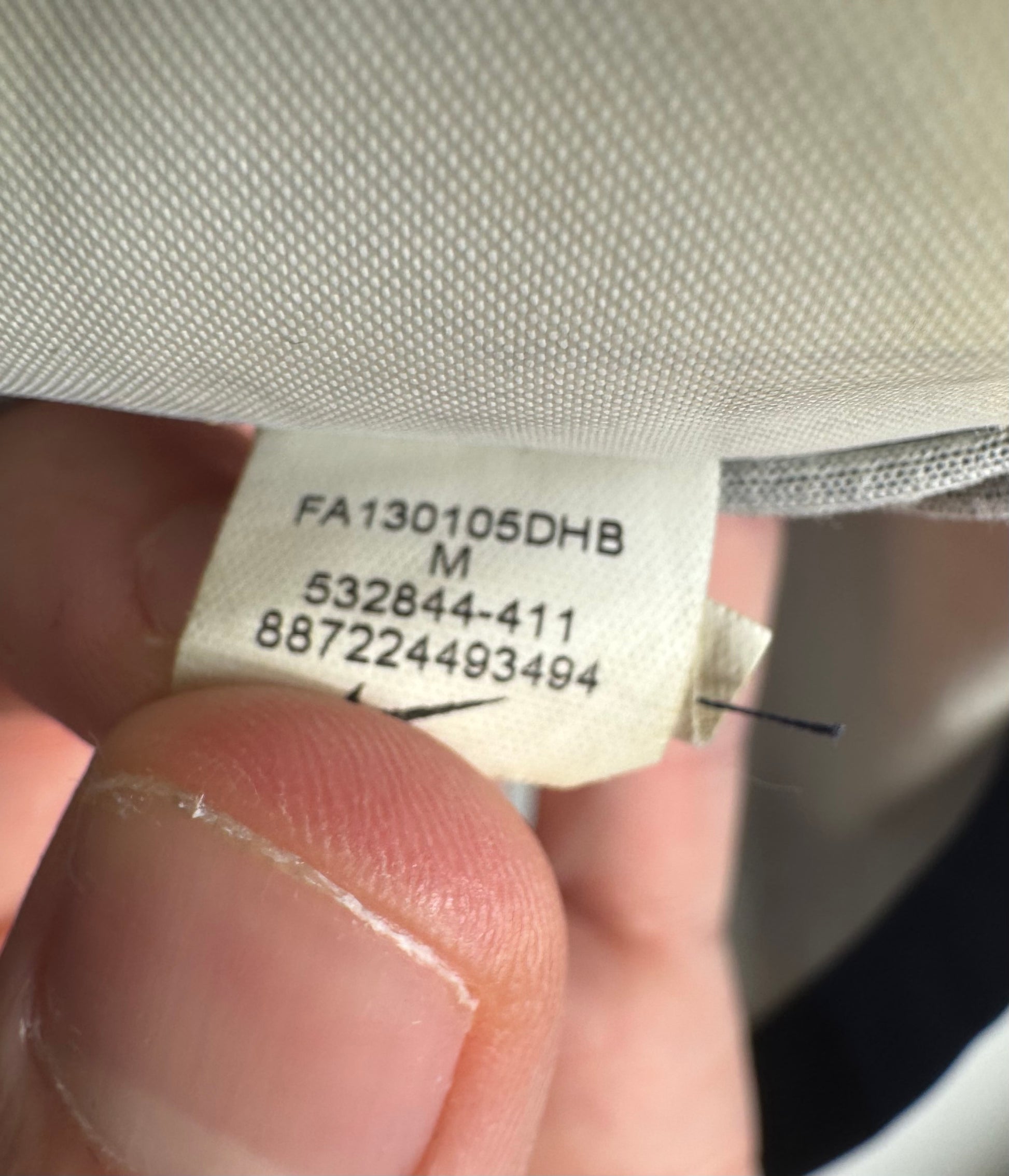 Étiquette interne Nike code 532844-411 certifiant l'authenticité du maillot Milito.