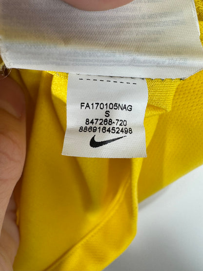 Étiquette interne Nike code 847268-720 certifiant l'authenticité du maillot Verratti.