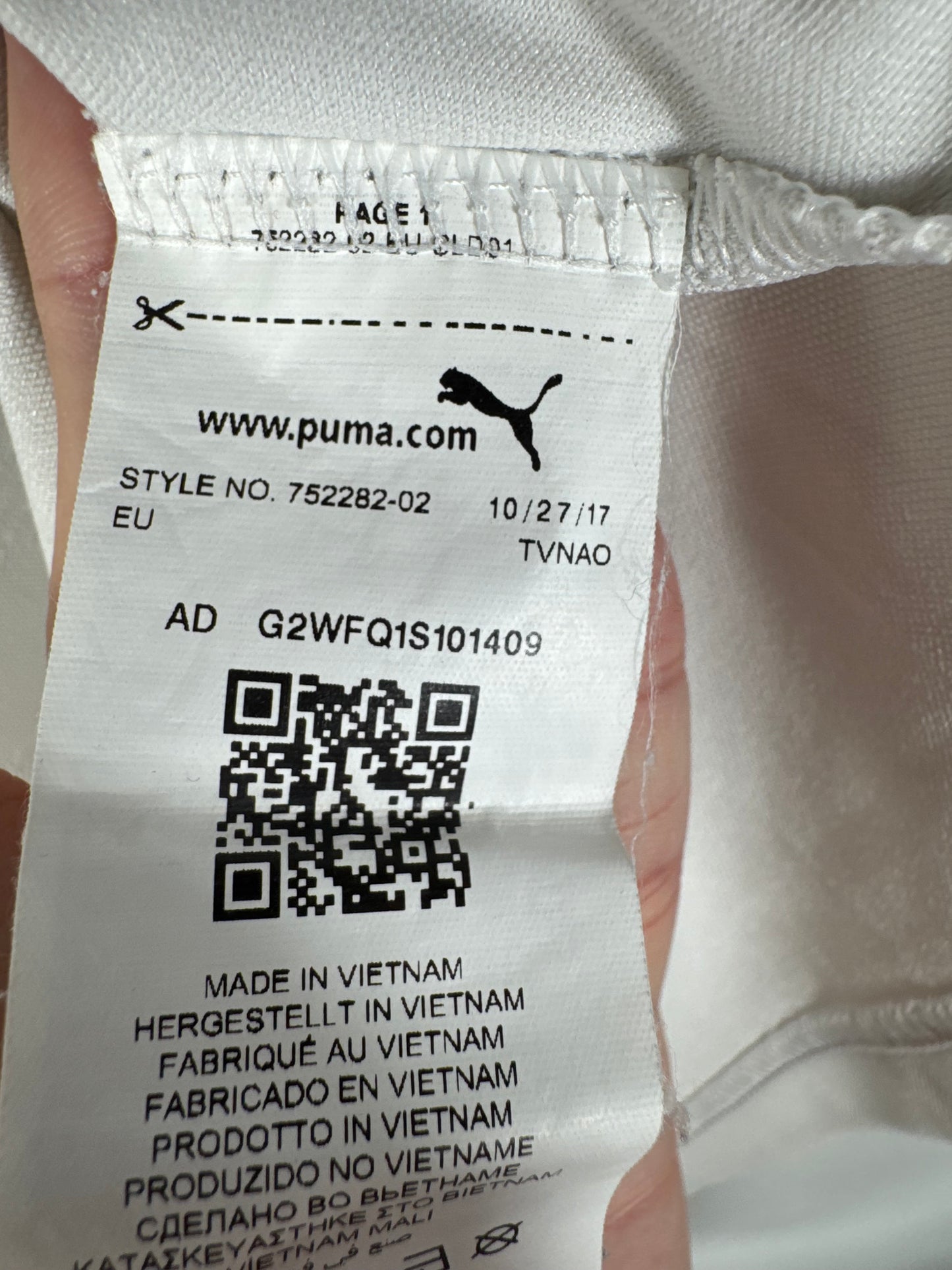 Étiquette interne Puma code 752282-02 certifiant l'authenticité du maillot de Lorenzo Insigne, taille S.