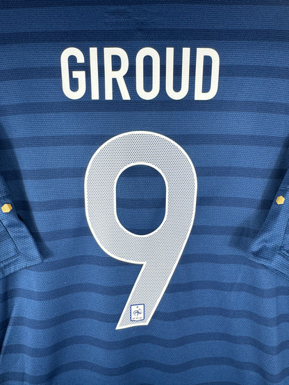 Zoom sur le nom GIROUD et le numéro 9 doré, typographie officielle de l'Equipe de France à l'Euro 2012.