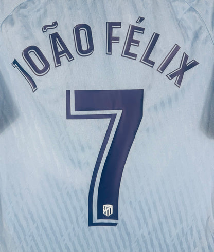 Zoom sur la typographie spécifique du nom JOÃO FÉLIX et le numéro 7.