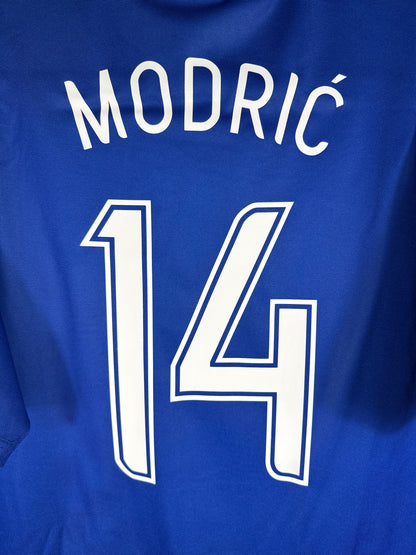 Zoom sur le nom MODRIĆ et le numéro 14 blanc avec liseré, typographie officielle de la Croatie en 2006.