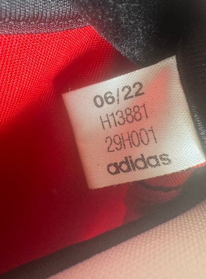 Étiquette interne code authenticité Adidas H13881 maillot Rashford.