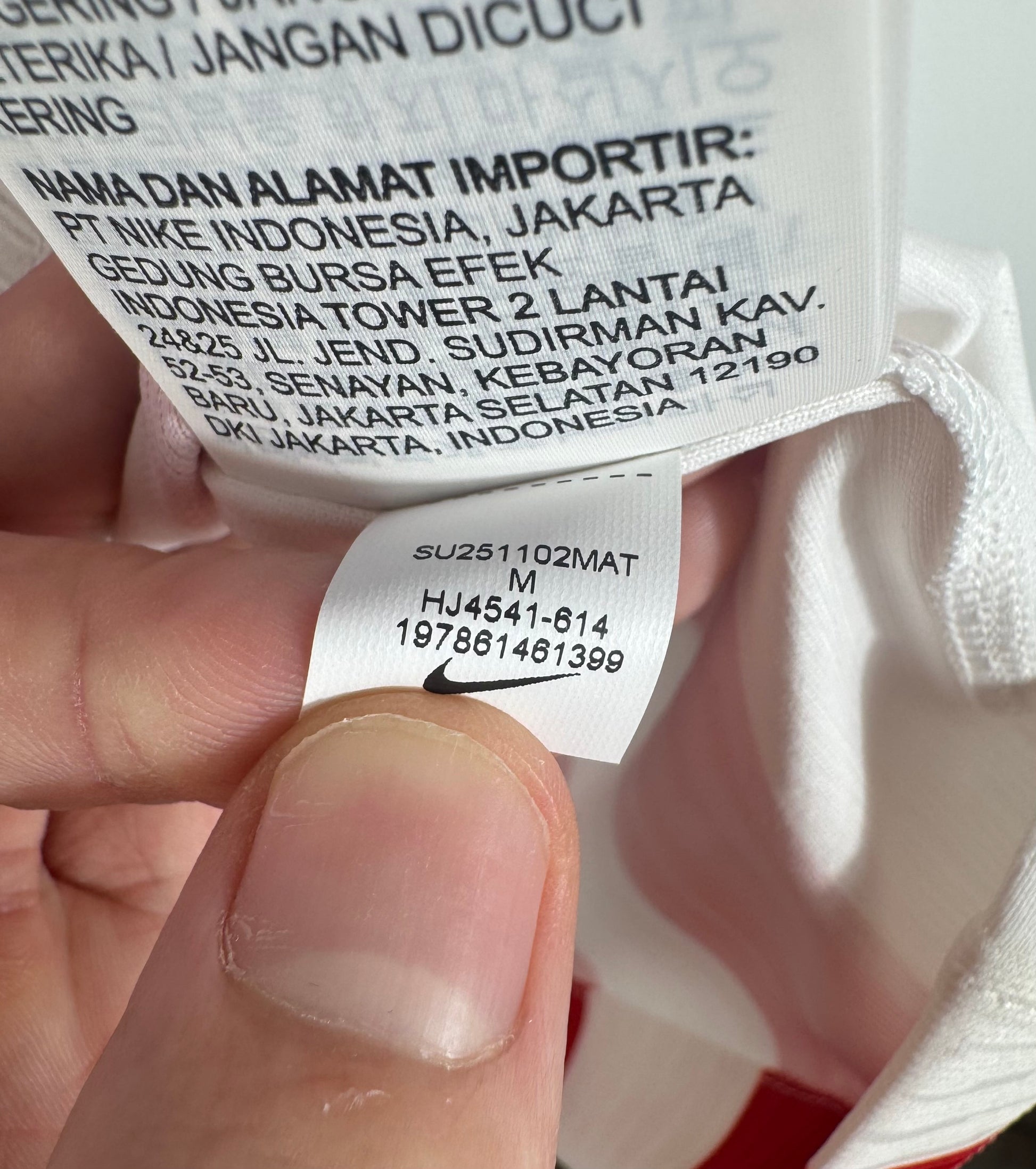 Étiquette interne Nike code HJ4541-614