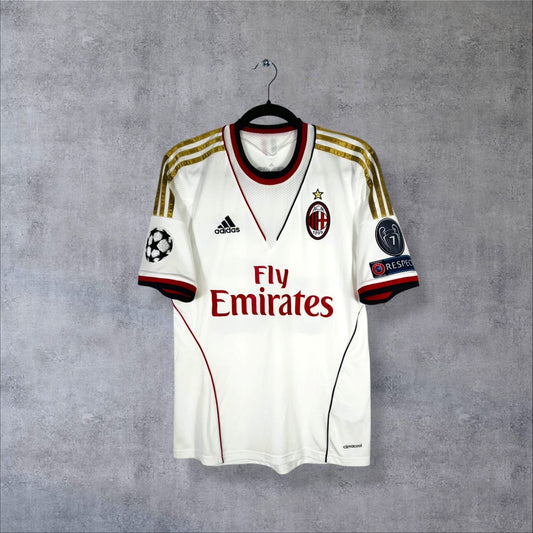 Face du maillot AC Milan 2013-2014 extérieur adidas blanc, bandes dorées et sponsor Fly Emirates