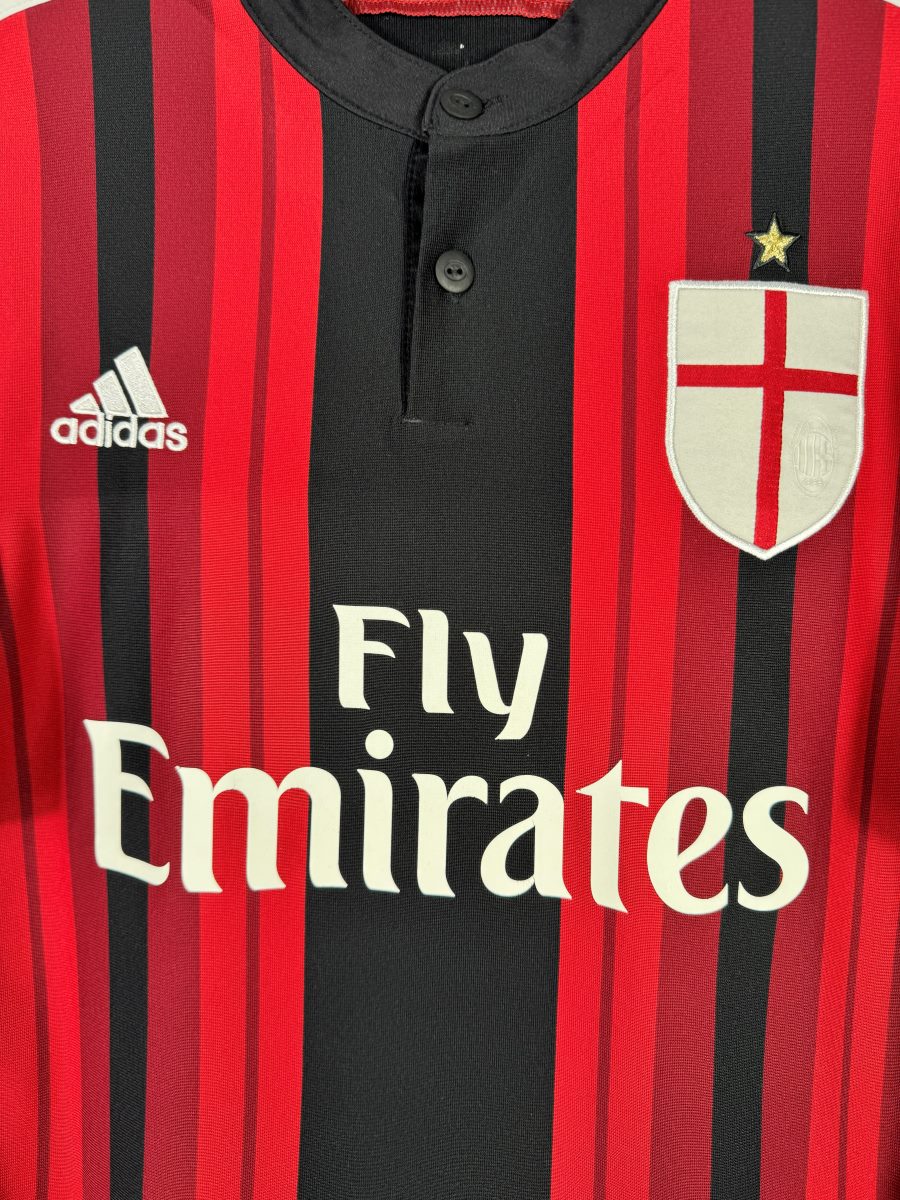 Écusson AC Milan brodé avec croix de Saint-Georges et étoile d'or des dix titres
