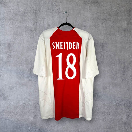 Flocage Sneijder numéro 18 sur maillot Ajax Amsterdam 2005-2006 Domicile