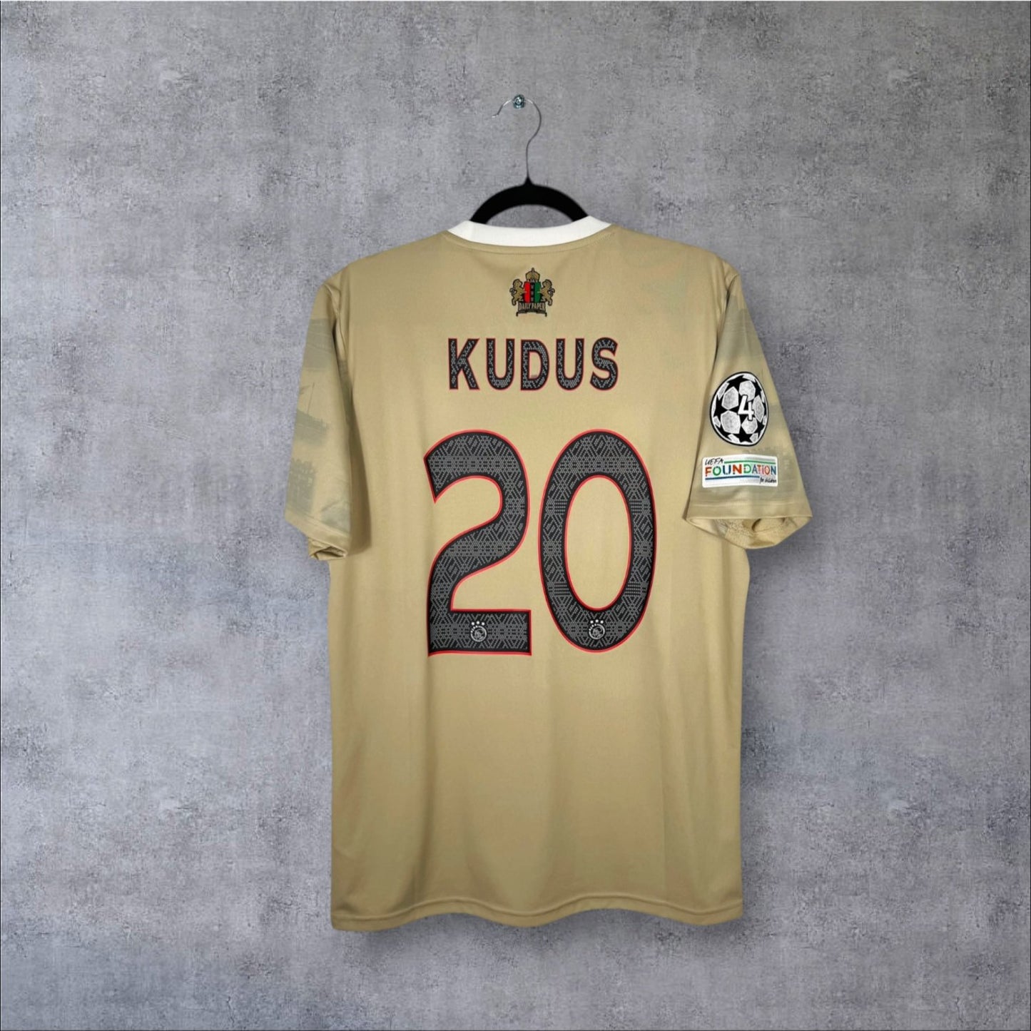 Flocage Kudus numéro 20 sur maillot Ajax Amsterdam 2022-2023 Third Daily Paper