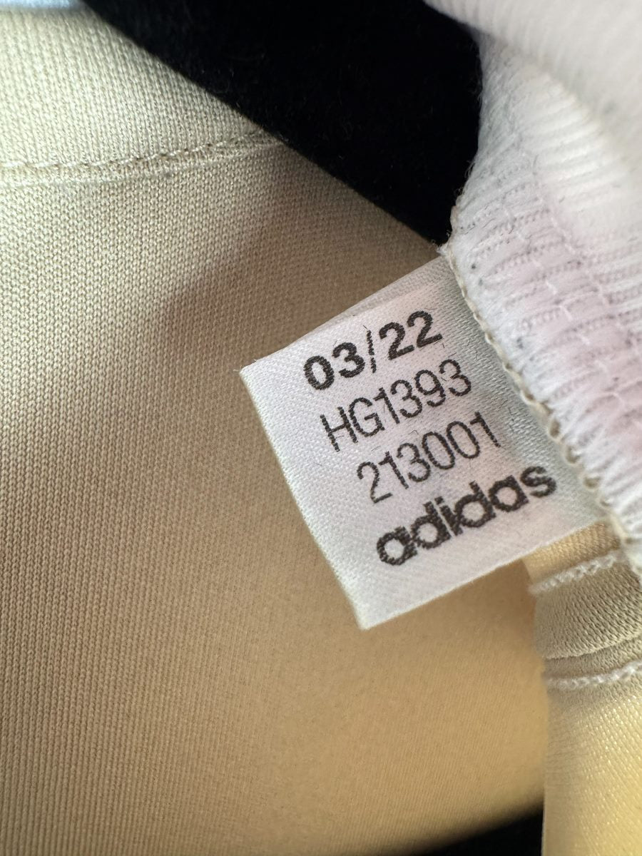 Étiquette adidas 03/22 code HG1393, maillot Ajax third Daily Paper 2022-2023
