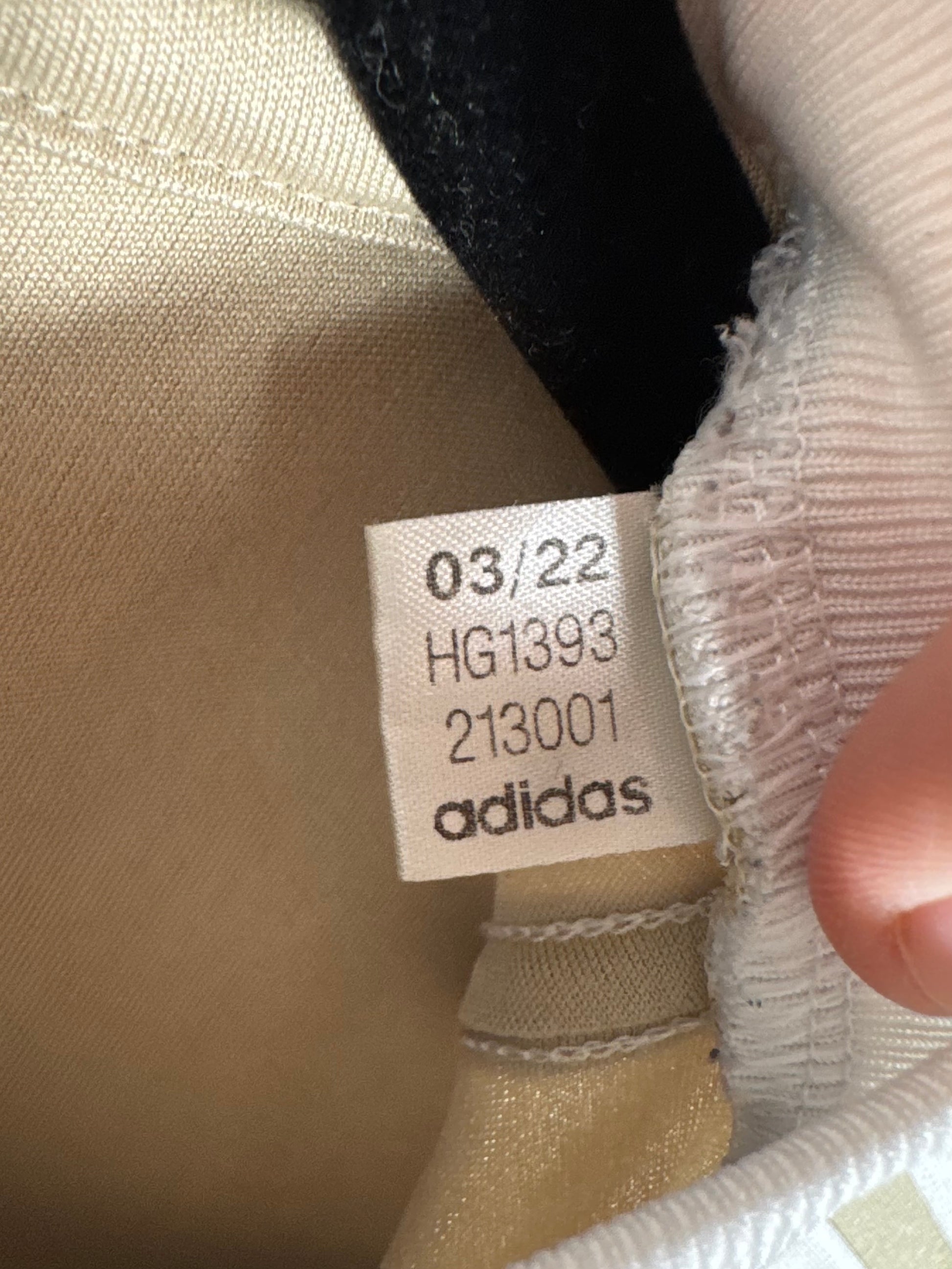 Étiquette d'authenticité avec code Adidas HG1393 prouvant l'originalité du maillot