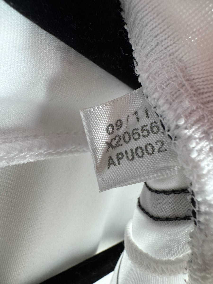Étiquette adidas 09/11 code X20656, maillot Allemagne domicile 2012 Özil