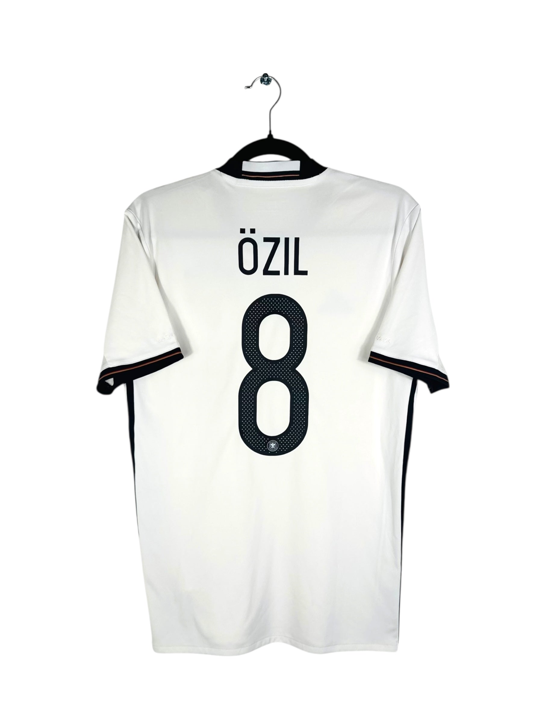 Maillot Allemagne 2015-2016 domicile Özil numéro 8 vue arrière flocage