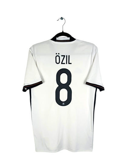 Maillot Allemagne 2015-2016 domicile Özil numéro 8 vue arrière flocage