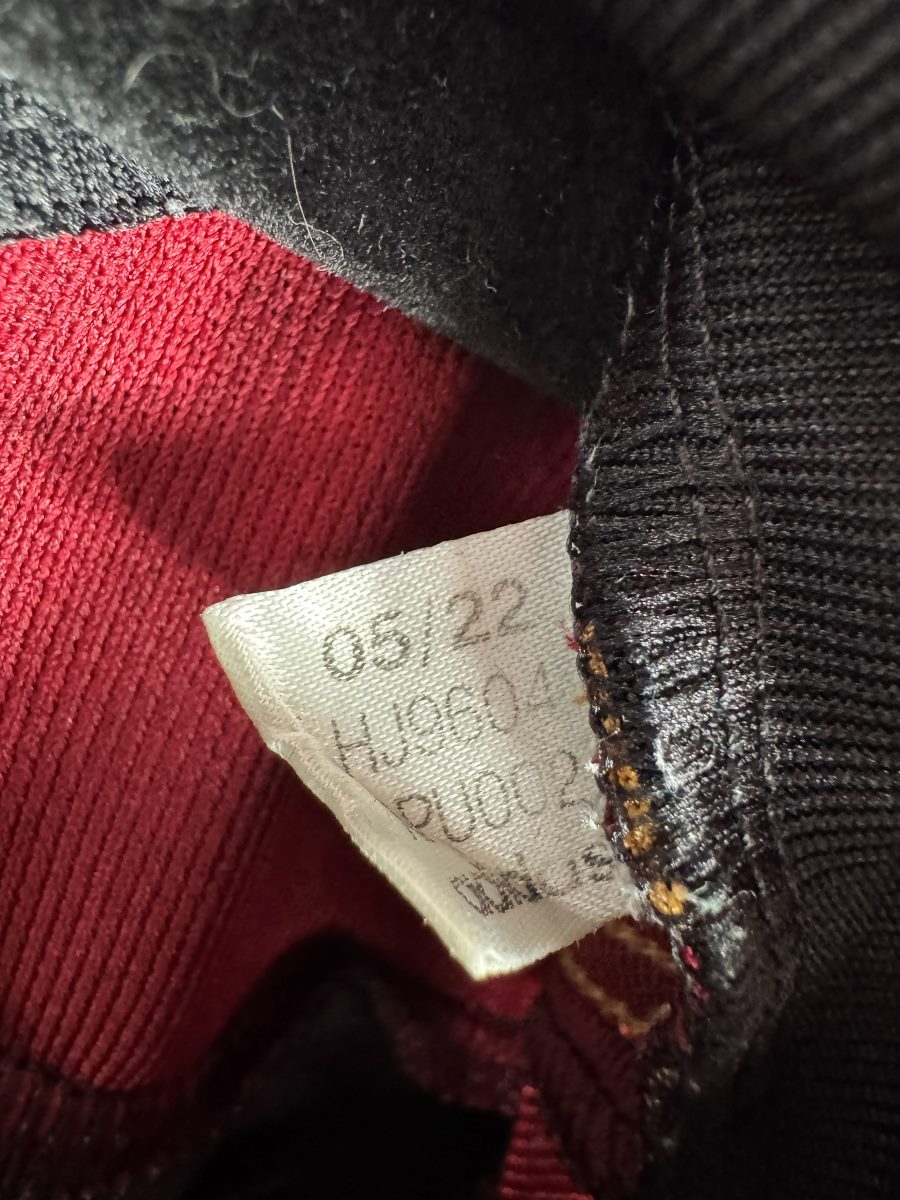Étiquette adidas HJ9604 datée 05/22, maillot Allemagne extérieur 2022 Musiala