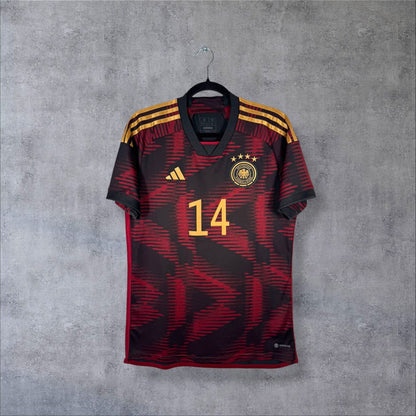 Maillot Allemagne extérieur 2022 adidas de face, numéro 14 or et quatre étoiles