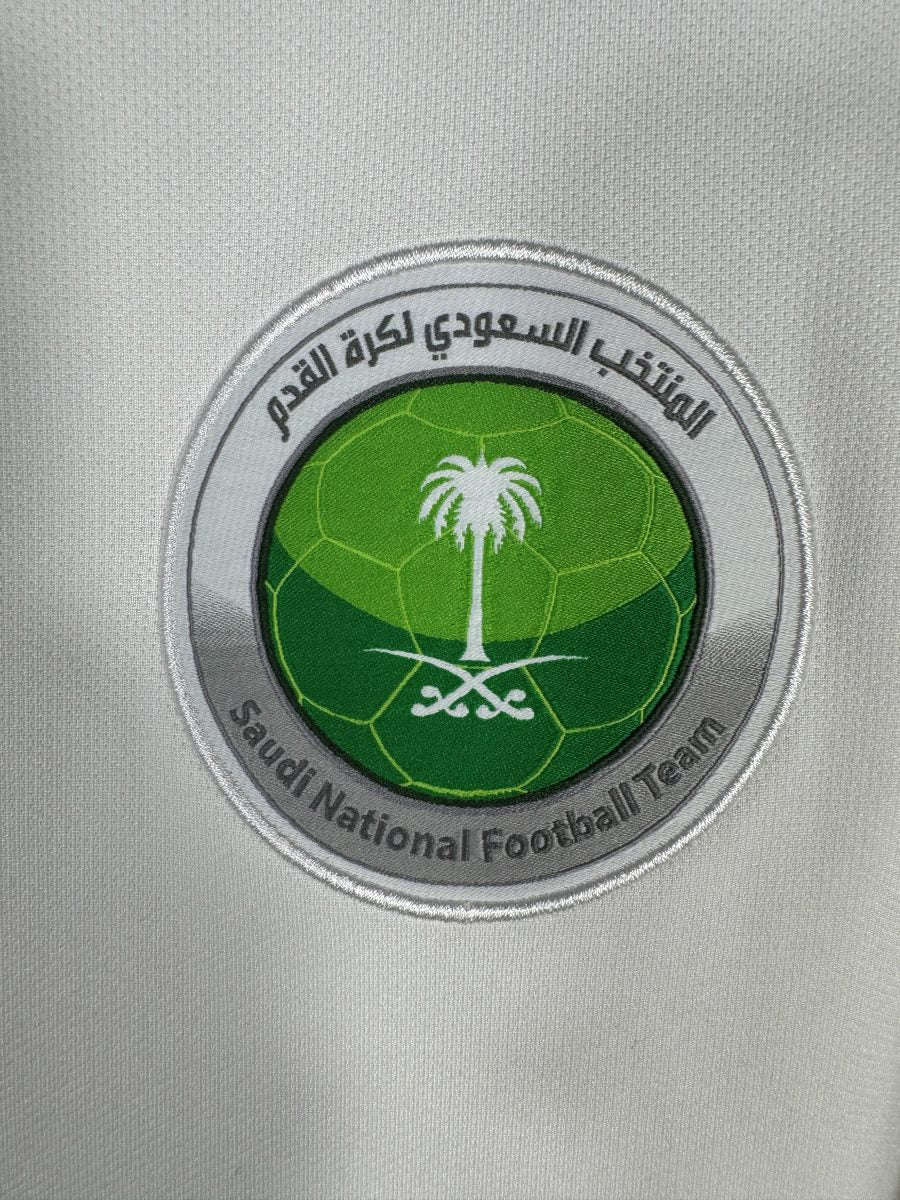 Écusson de la fédération saoudienne de football, palmier et sabres, maillot Arabie saoudite 2016